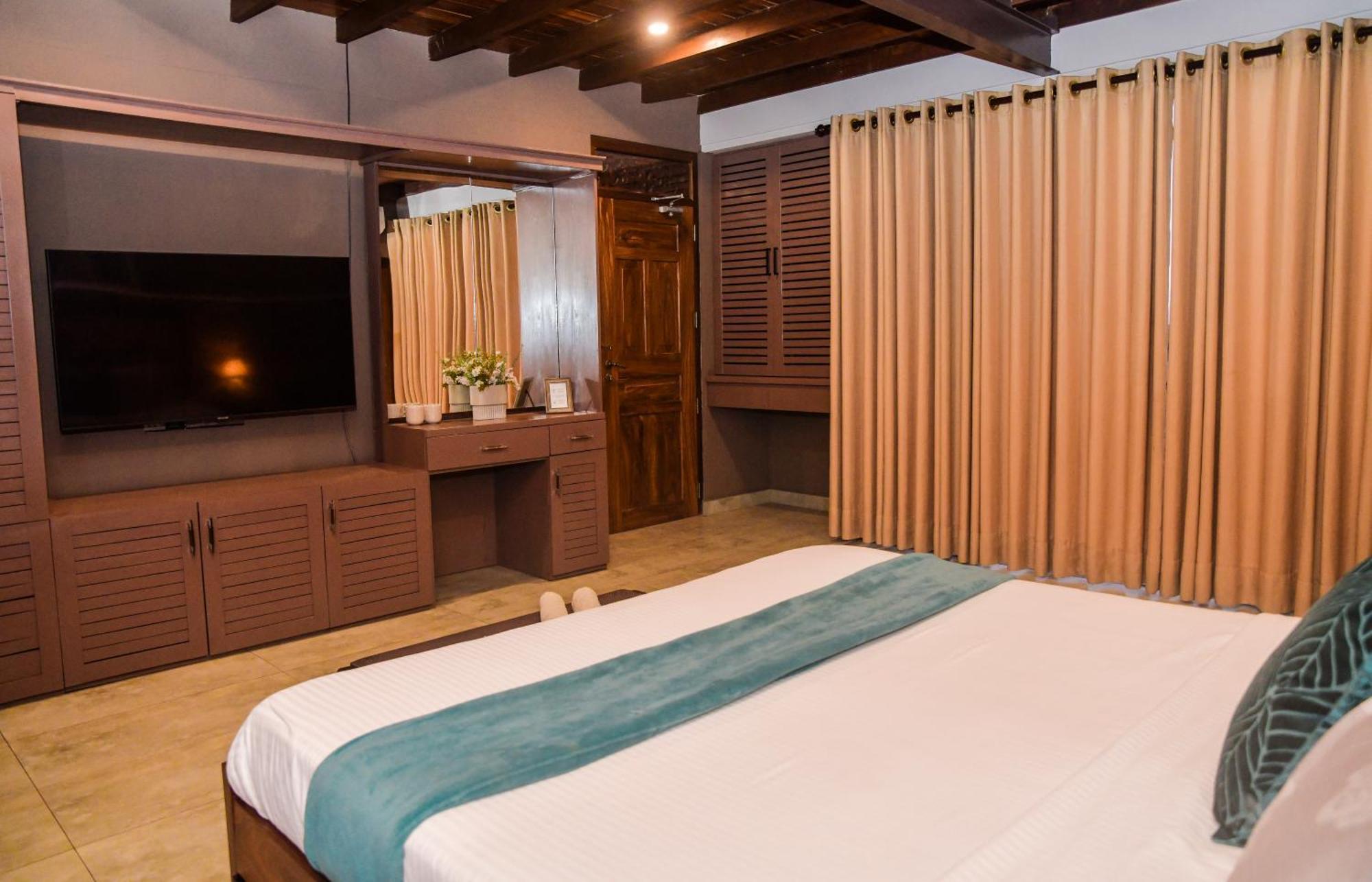 Luxury Boutique Penthouse - Penton45 * Negombo